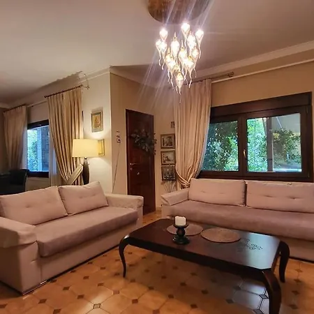 בית נופש Mery's Countryside House